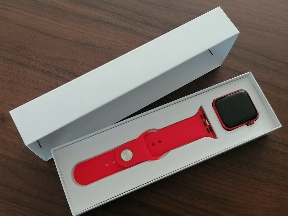 Apple Watch Series 4 Wholesale Lots - Image 3